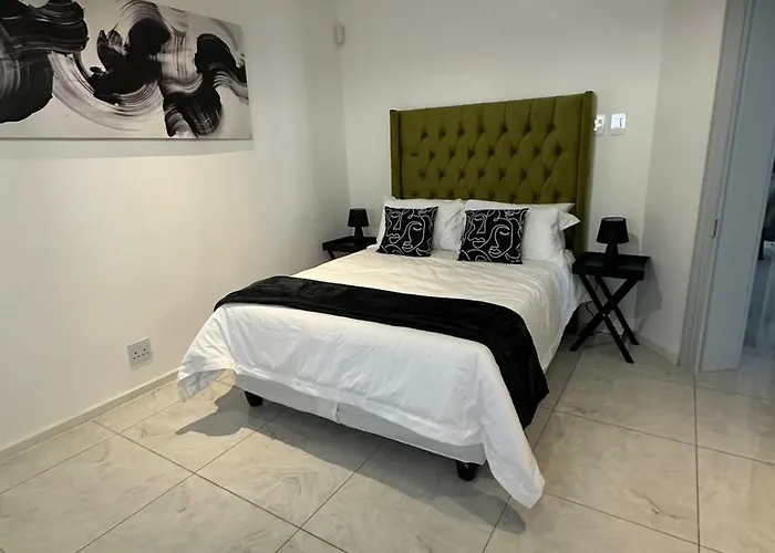 Off Centre Guest House