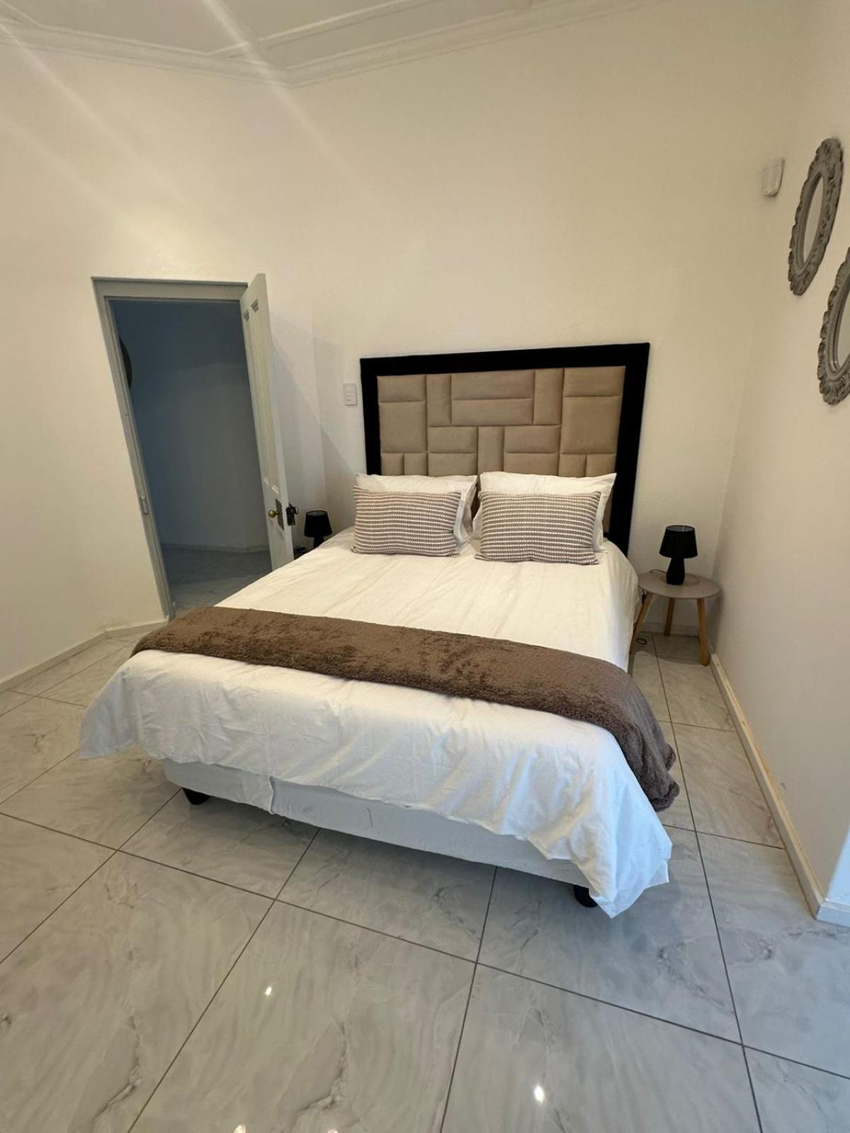 Guest house Off Centre Cape Town